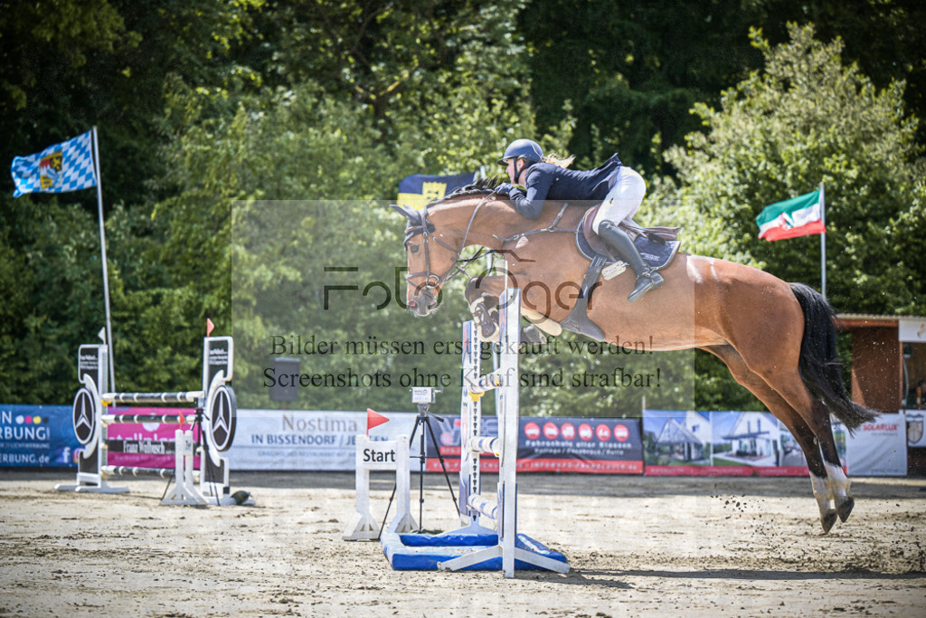 DOS_5809 | Entdecke hochwertige Reitturnierfotos von Foto Oger. Professionell, emotional und authentisch – jetzt Lieblingsmomente im Shop bestellen.Deutschlandweite Turnierfotografie. - Realisiert mit Pictrs.com