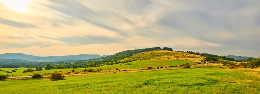 Zwischen Oberwildflecken und Bischofsheim in der bayr. Rhön | Fotos als Raumschmuck - Realisiert mit Pictrs.com