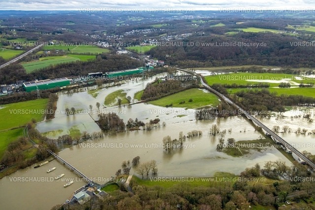 Bochum231202100Ruhr-topaz | Luftbild, Ruhrhochwasser, Weihnachtshochwasser 2023, Fluss Ruhr und Kemnader See treten nach starken Regenfällen über die Ufer, Überschwemmungsgebiet am Kemnader Wehr, Ruhrbrücke Kemnade und Haus Kemnade, Bäume und Felder im Wasser, Bötzel Gewerbegebiet, Stiepel, Bochum, Ruhrgebiet, Nordrhein-Westfalen, Deutschland