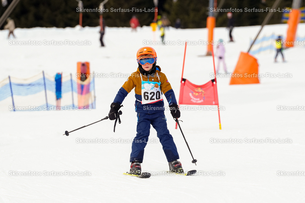 SRF_02.01.2026_1085 | Skirennfotos,Serfaus,Fiss,Ladis,Kinderskirennen,Winter,Tirol,Oberland,skirace,SFL,feelfree,weil wir's genießen,ski,Ski,skifahren,Sonnenplateau, - Realisiert mit Pictrs.com
