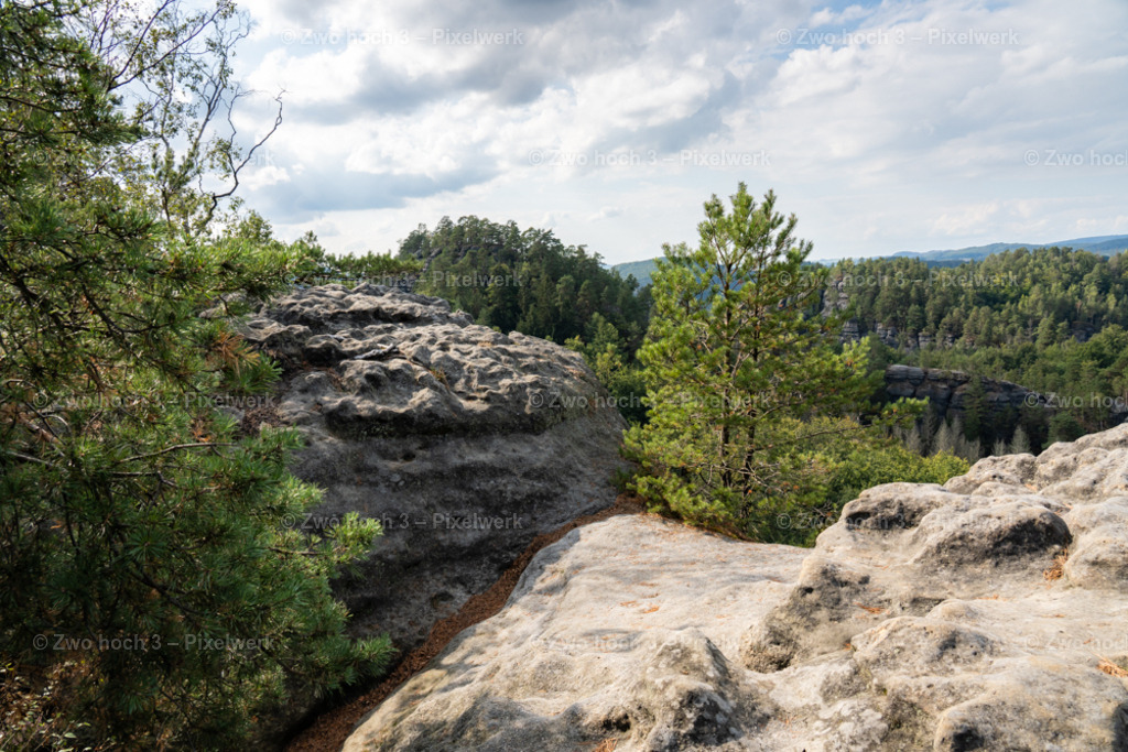 Grosser_Teichstein_Aussicht_Kantstein_Felsplateau_Kiefer | 2022-08-30_Waldbrandgebiete_1 - Realisiert mit Pictrs.com