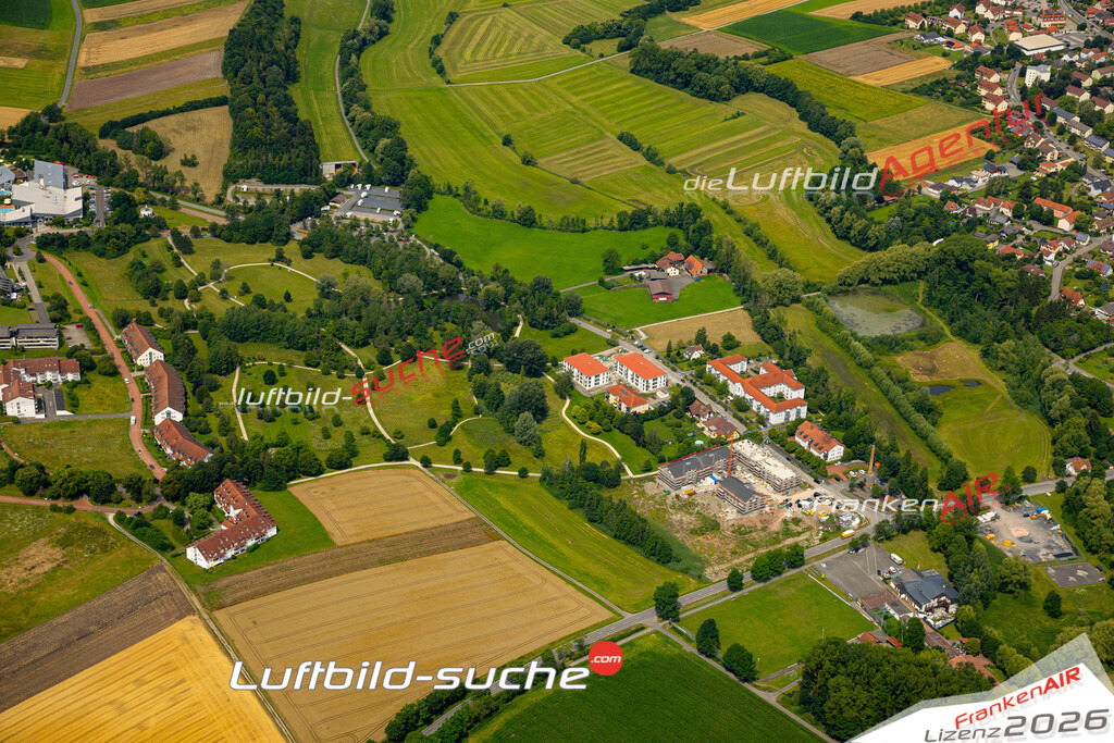 Das Luftbild zeigt :  Bad Rodach - Die Luftaufnahme wurde 2024 vom UL-Flugzeug aus erstellt ( keine Drohne ) - Hochauflösende Luftaufnahme - Für grossformatige Ausdrucke geeignet. Die Geschenkidee !Mit Lizenz und Bildrechte bestellbar