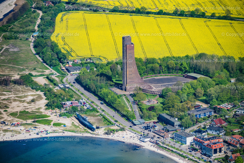 Laboe_Marineehrenmal_ELS_0459010524 | LABOE 01.05.2024 Marine- Ehrenmal des " DMB Deutscher Marinebund " als Wahrzeichen der Kieler Förde in Laboe im Bundesland Schleswig-Holstein, Deutschland. // Naval memorial of the "DMB Deutscher Marinebund" as a landmark of the Kieler Foerde in Laboe in the state Schleswig-Holstein, Germany. Foto: Martin Elsen