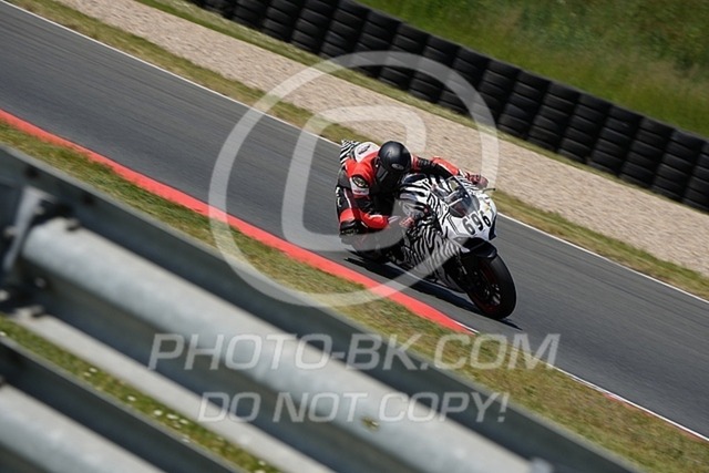 2025_05_12_PBK_17109 | Sportfotografie; SlowMotion; Video; Rennstrecke; Hafeneger; Speer; Racing; RSE; BMW; CBO; Trackday; Motorsportarena; Hockenheimring; Brno; Most; Barcelona; Valencia