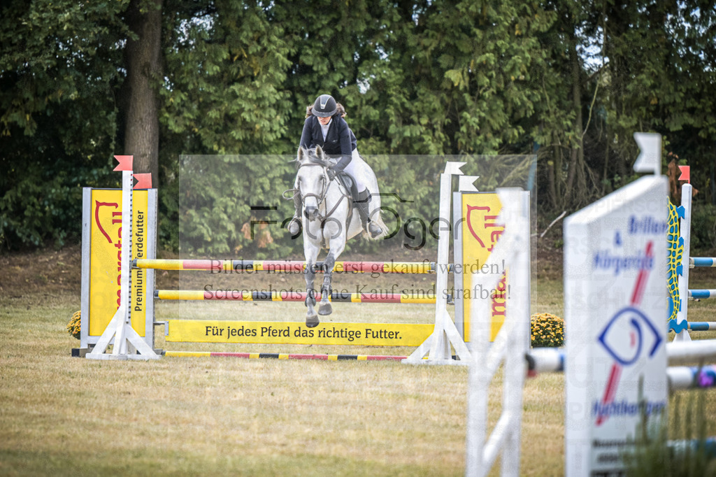DOS_0253 | Entdecke hochwertige Reitturnierfotos von Foto Oger. Professionell, emotional und authentisch – jetzt Lieblingsmomente im Shop bestellen.Deutschlandweite Turnierfotografie. - Realisiert mit Pictrs.com