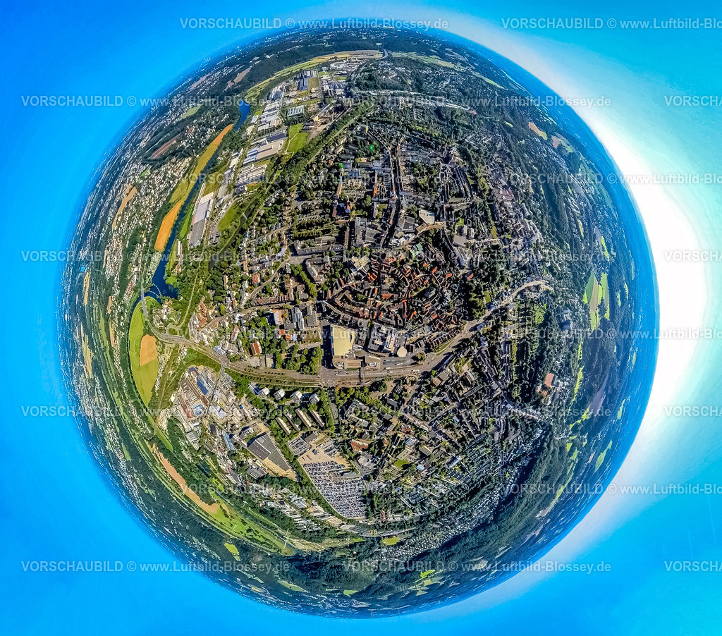 Hattingen240890703Mitte_Altstadt | Luftbild, Ortsansicht mit historischer Altstadt und St. Georg Kirche im Stadtkern, Wohngebiet Wohnsiedlung, Erdkugel, Fisheye Aufnahme, Fischaugen Aufnahme, 360 Grad Aufnahme, tiny world, little planet, fisheye Bild, , Hattingen, Ruhrgebiet, Nordrhein-Westfalen, Deutschland