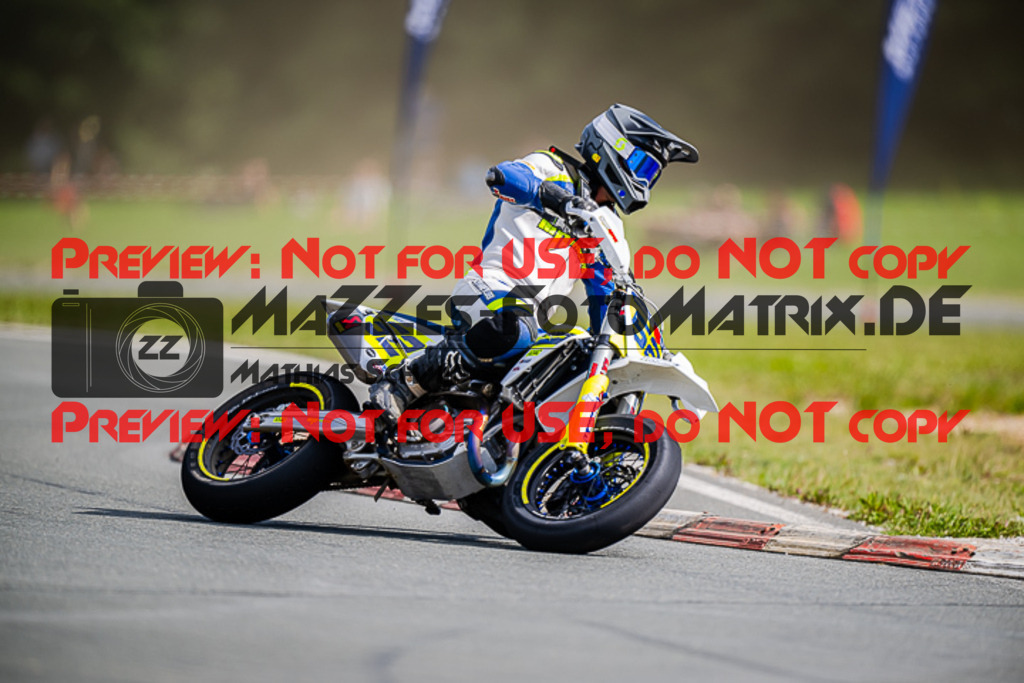 MaZZes_FotoMatrix_220903_3701 | S3