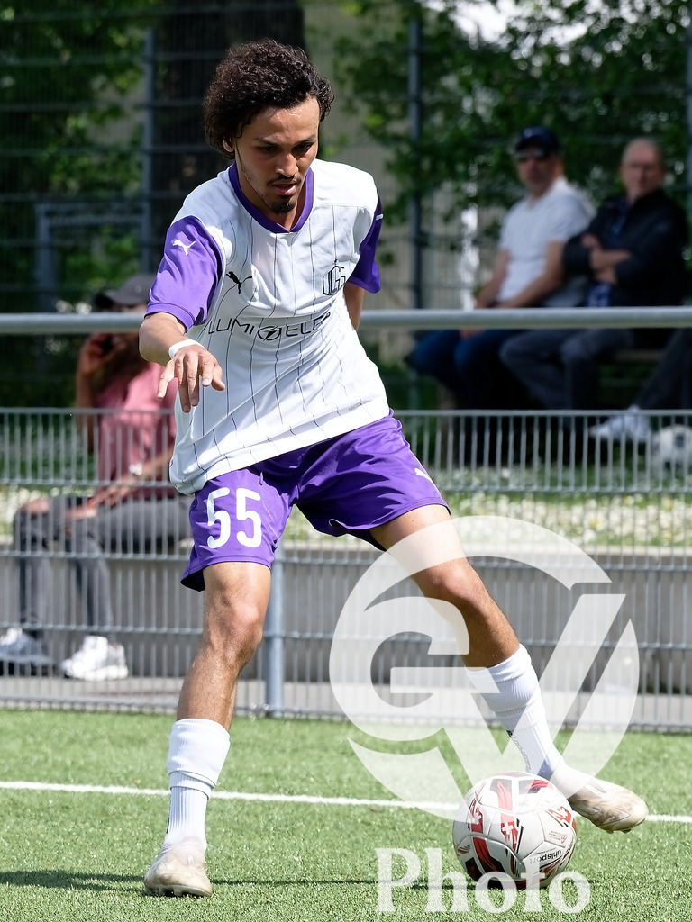 FC Vernier  v UGS FC  - 2eme ligue inter  | Geneva, Switzerland - April 19 : during the 2eme ligue inter  match between FC Vernier  and UGS FC  at Stade de Vernier on April 19 , 2026 in Geneva, Switzerland.