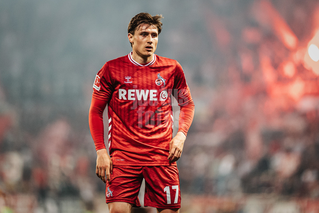 Fußball | Männer | Saison 2025/2026  | Fußball-Bundesliga | 30. Spieltag | FC St. Pauli vs. 1. FC Köln | 17.04.2026 | Alessio Castro-Montes (#17, 1. FC Köln)
