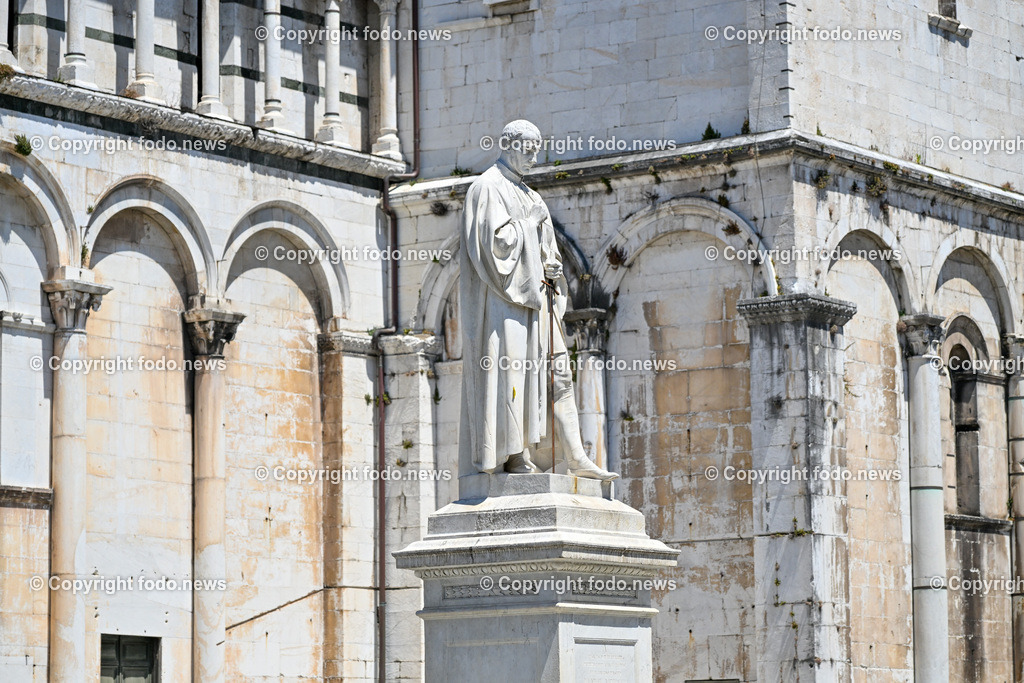 Italien_ Toscana_ Lucca_ 29.05.2024-14 | 29.05.2024, Italien, ITA, Toskana, Lucca im Bild Stadtansichten, Gebäude, Architektur, Touristen, Historisch, Souvenier, 


Lucca ist die Hauptstadt der Provinz Lucca in der Toskana. Sie liegt im Tal des Flusses Serchio etwa 20 km nordöstlich von Pisa und 20 km östlich der toskanischen Küste
Quelle: Wikipedia
