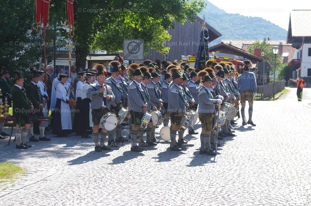 IMGP5436 | fotografiert von Axel PollmannLeonhardi Wallfahrt Benediktbeuern und Murnau, Fronleichnam, Fasching, Landschaft im Loisachtal und Benediktbeuern  - Realisiert mit Pictrs.com