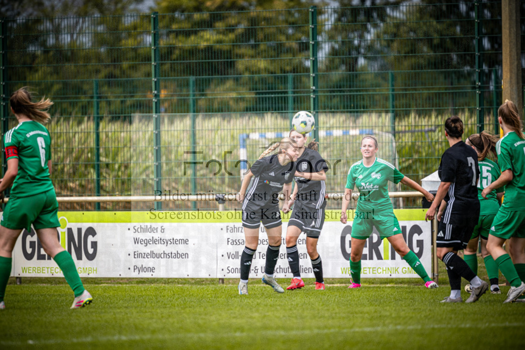SG Bohmte/Ostercappeln/Schwagstorf - SG Hollenstede / Schwagstorf | Fr.-BZL Weser-Ems Süd · 1. Damen - SG Hollenstede / Schwagstorf · Sportplatz - Realisiert mit Pictrs.com