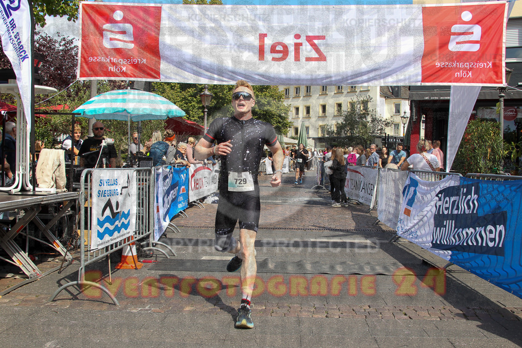 250824_1439_EV4_2035 | Sportfotografie im Rhein-Sieg Kreis, Köln, Bonn, NRW, Rheinland Pfalz, Hessen, etc. Unser Tätigkeitsfeld umfasst den Laufsport vom Volkslauf über den Marathon, Duathlon, Triathon bis zum Ultralauf wie Kölnpfad Ultra oder Schindertrail.