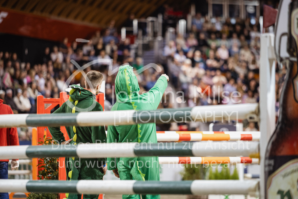 240113_Münster_Kostümspringen-317 | Deine schönsten Turniermomente als professionelle Fotos! Entdecke hochwertige Pferdesport-Fotografie im Online-Shop. Jetzt Fotos finden & bestellen!
