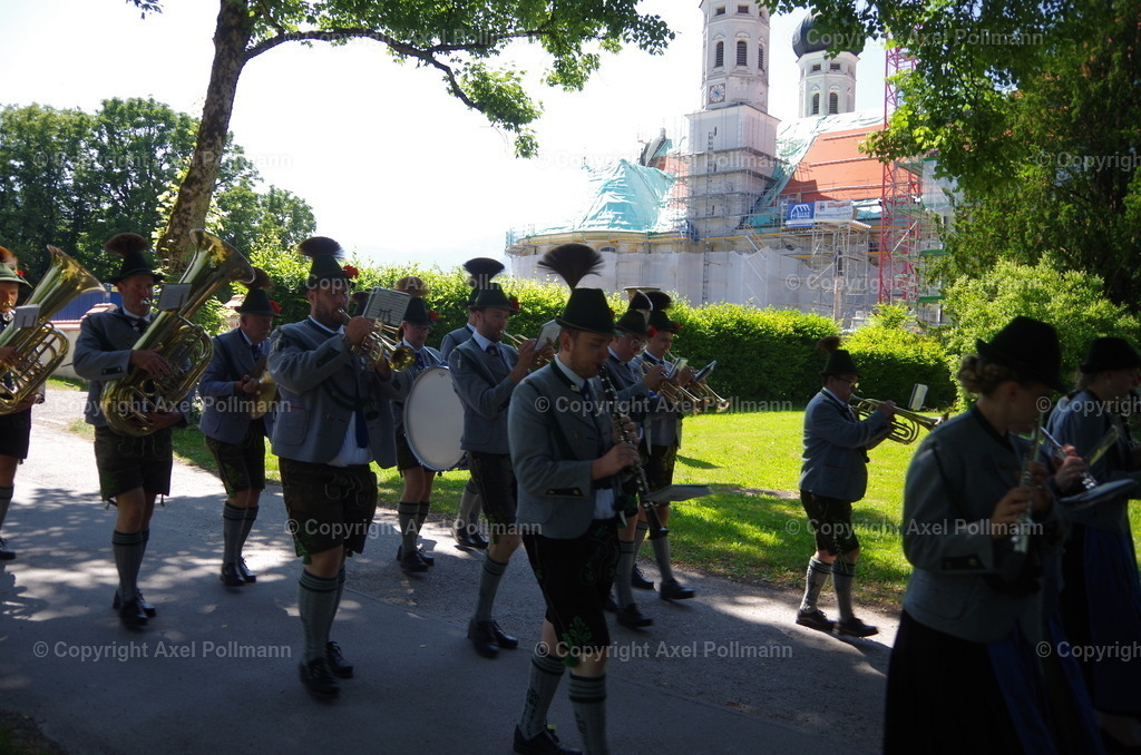 IMGP6467 | fotografiert von Axel PollmannLeonhardi Wallfahrt Benediktbeuern und Murnau, Fronleichnam, Fasching, Landschaft im Loisachtal und Benediktbeuern  - Realisiert mit Pictrs.com