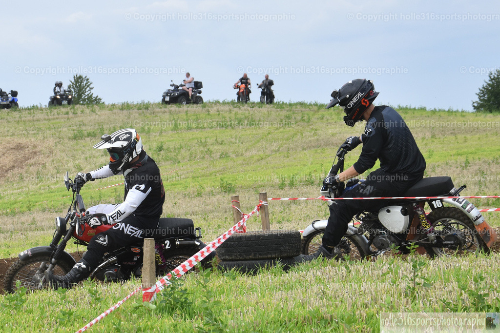 DSC_0834 (2) | Sportfotografie , Motorsport, Motoross, Reitsport, Mointainbike, Enduro,
Landschaft , Outdoor, Eventfotografie, Landschaft, Bilder online bestellen - Realisiert mit Pictrs.com