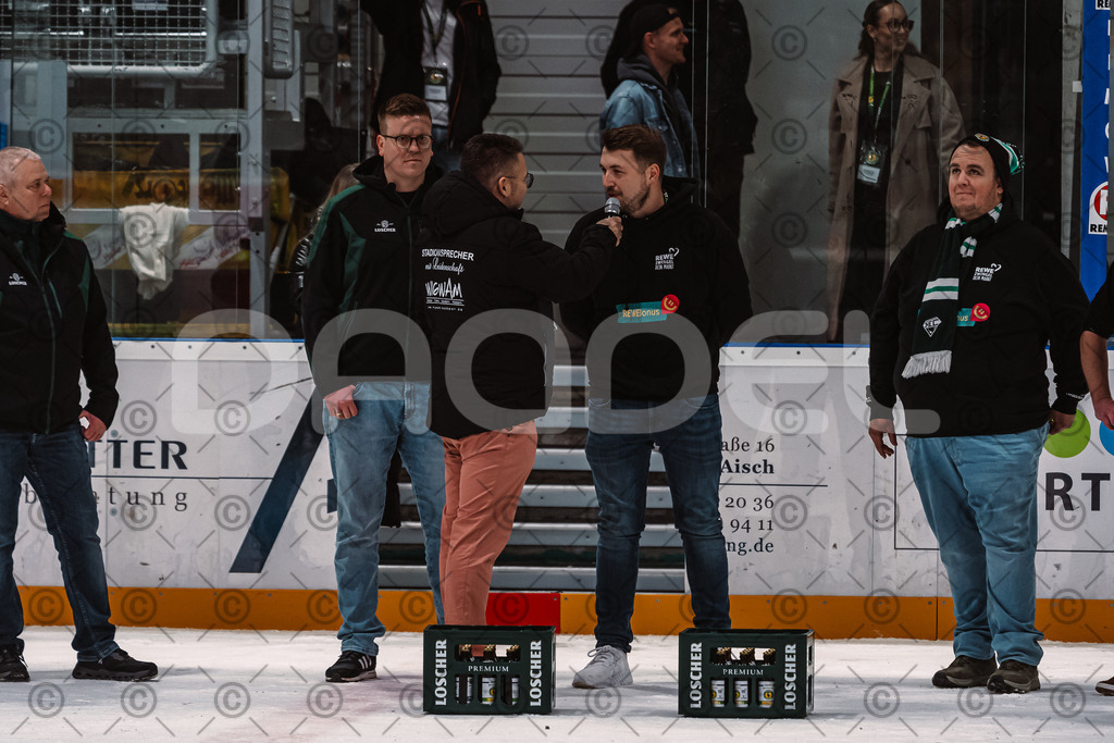 Alligators_vs_Erding_12_12_2025-159 | Höchstadt Alligators Fotogalerie: Eishockey-Action aus Franken. Professionelle Spielfotos, Portraits & Stadionbilder zum Download. Jetzt entdecken! - Realisiert mit Pictrs.com