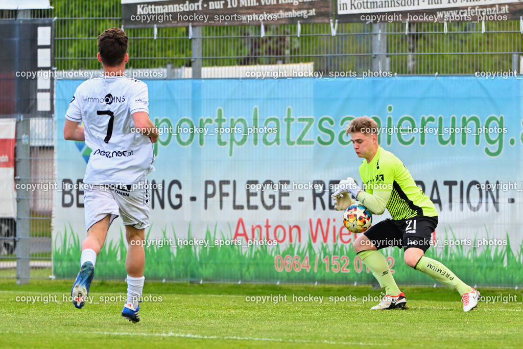 ASK Klagenfurt vs. SK Vorwärts Steyr 21.4.2024 | #7 Bondan Romaniuk ASK Klagenfurt, #21 Bernhard Walter Nössler ASK Klagenfurt, ASK Klagenfurt vs. SK Vorwärts Steyr 21.4.2024, ASK Klagenfurt vs. SK Vorwärts Steyr am 21.04.2024 in Klagenfurt (ASK Sportzentrum Fischl), Austria, (Photo by Bernd Stefan)