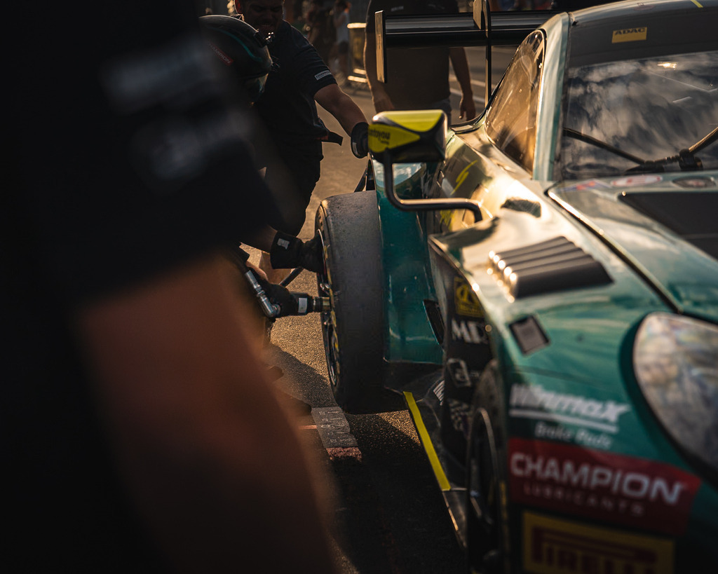 TXO04213 | Exklusive Motorsport-Fotografie aus Leipzig von TXO Media – für Rennfahrer, Teams & Sponsoren. Sausemuth liefert starke Bilder, die Emotion zeigen. Jetzt buchen & glänzen! - Realisiert mit Pictrs.com