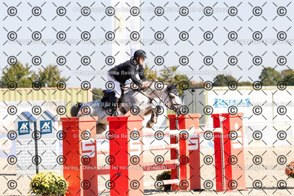 CL5A7574 | Emilia Reinking Fotografie - Realisiert mit Pictrs.com