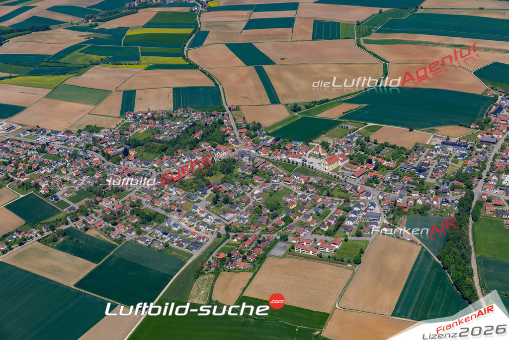 Das Luftbild der Stadt Aufhausen wurde 2021 vom Flugzeug heraus erstellt (keine Drohne) Aufnahmehöhe ca.450 Meter- hohe Bildauflösung und Druck-Qualität garantiert!