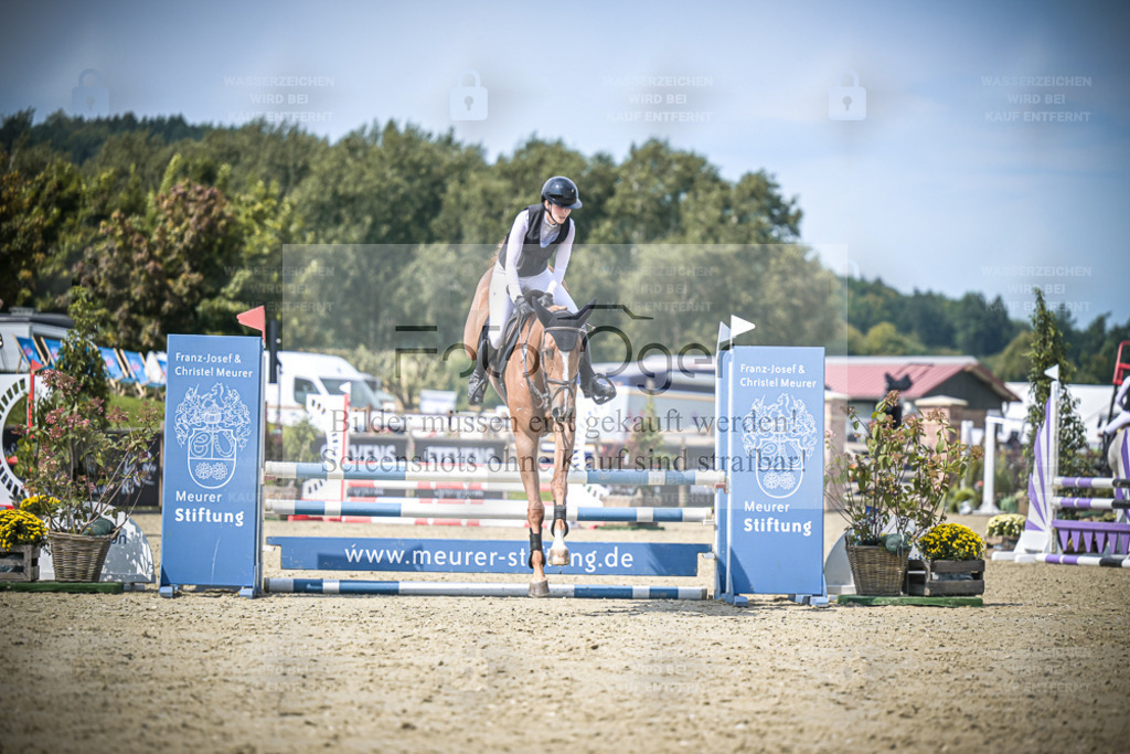 DOS_3663 | Entdecke hochwertige Reitturnierfotos von Foto Oger. Professionell, emotional und authentisch – jetzt Lieblingsmomente im Shop bestellen. - Realisiert mit Pictrs.com