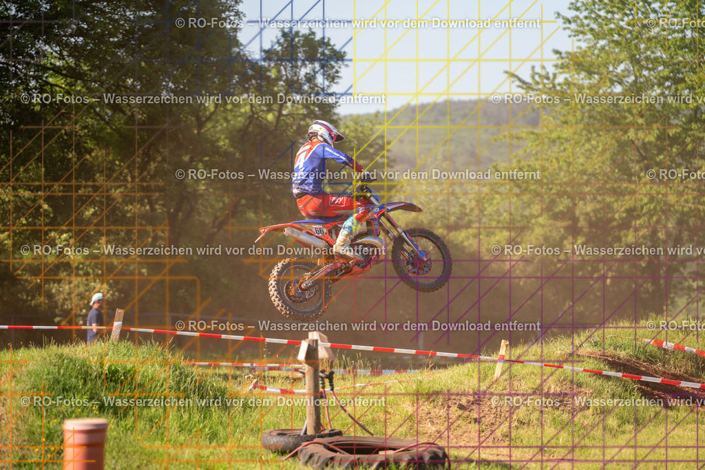Wolfshausen 3 Lauf -1972 | Sportfotografie von RO-Fotos: Motorsport, Motocross, Enduro, Laufveranstaltungen und Triathlon. Professionelle Fotos von Sportlern und Events. - Realisiert mit Pictrs.com