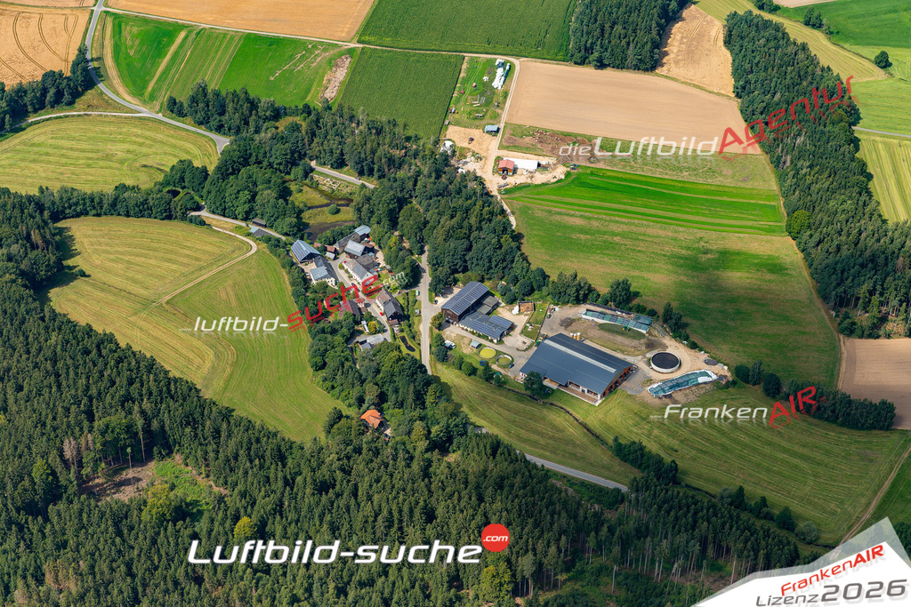 Aktuelles Luftbild von Reicholdsgrün Kirchenlamitz Kauf mit Lizenz / Bildrechten möglich- Die Luftaufnahme wurde 2021 mittels UL-Flugzeug erstellt ( keine Drohne ) - hochauflösende Kamera-Systeme von  Canon -Beste Qualität - Für grossformatige Ausdrucke geeignet. Die Geschenkidee !