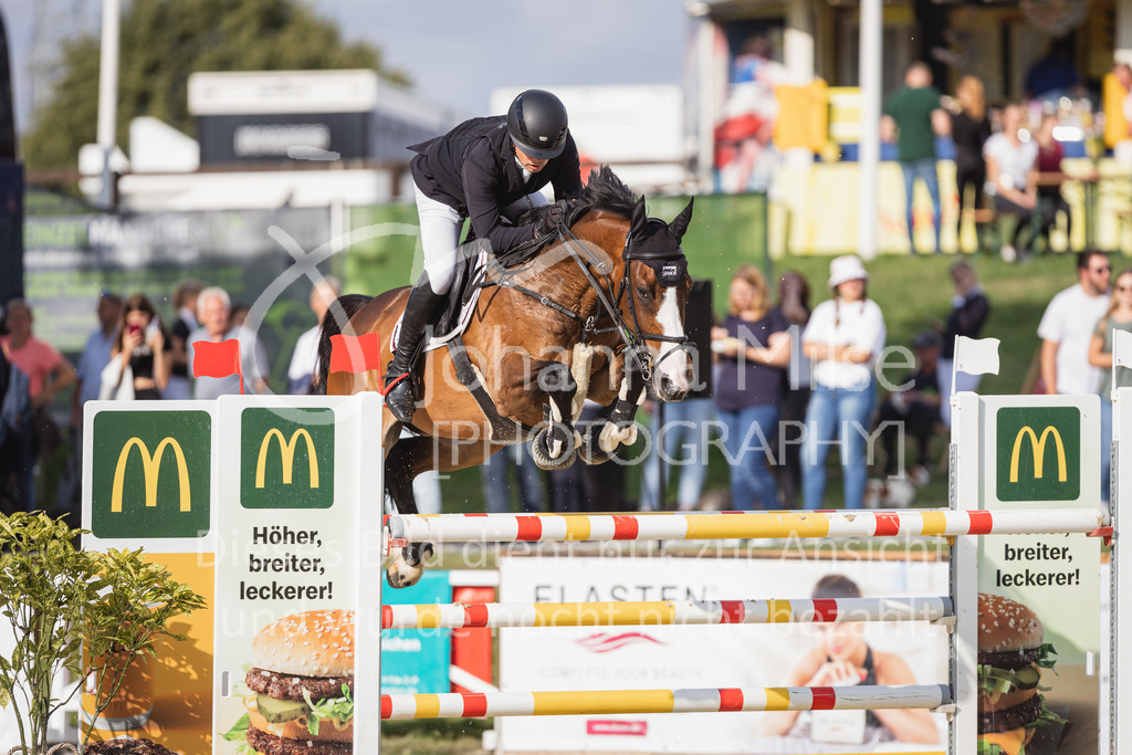 230728_BHO_2PhM2_2-784 | Deine schönsten Turniermomente als professionelle Fotos! Entdecke hochwertige Pferdesport-Fotografie im Online-Shop. Jetzt Fotos finden & bestellen!