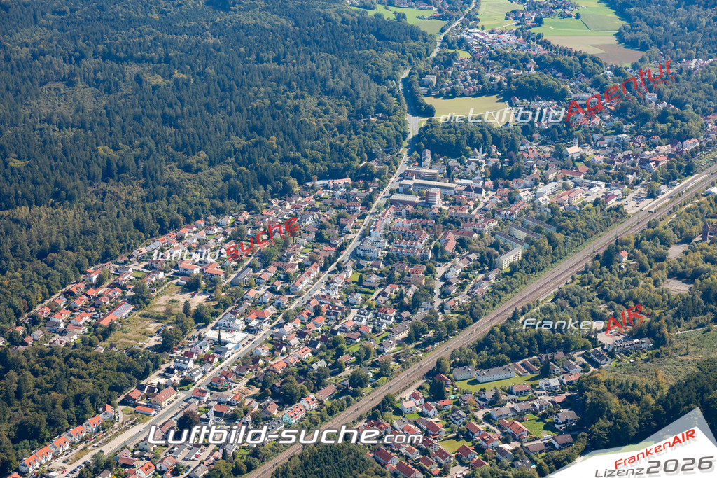 Aktuelles Luftbild von  Kirchseeon Kauf mit Lizenz / Bildrechten möglich- Die Luftaufnahme wurde 2021 mittels UL-Flugzeug erstellt ( keine Drohne ) - hochauflösende Kamera-Systeme von  Canon -Beste Qualität - Für grossformatige Ausdrucke geeignet. Die Geschenkidee !
