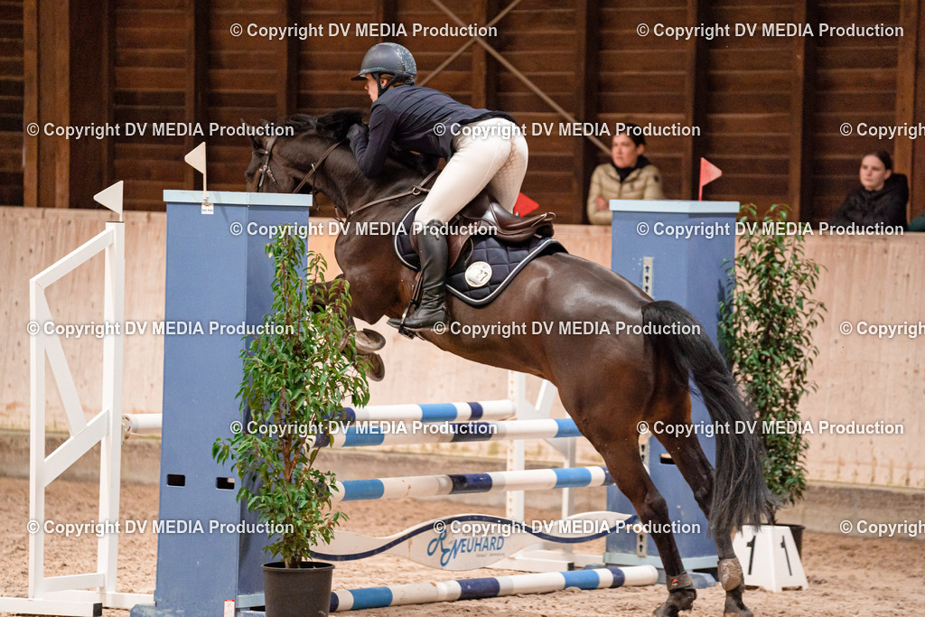 Springen Tag 2-042 | dv-media-shop - Realisiert mit Pictrs.com