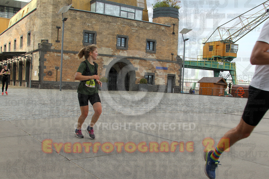 250920_1522_EV4_8587 | Sportfotografie im Rhein-Sieg Kreis, Köln, Bonn, NRW, Rheinland Pfalz, Hessen, etc. Unser Tätigkeitsfeld umfasst den Laufsport vom Volkslauf über den Marathon, Duathlon, Triathon bis zum Ultralauf wie Kölnpfad Ultra oder Schindertrail.