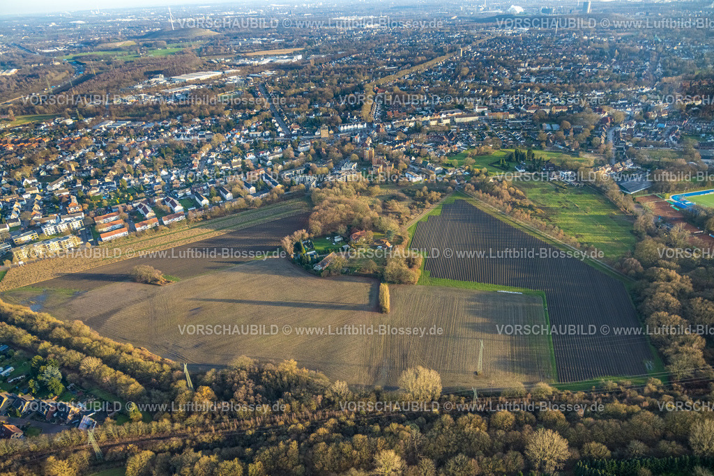 Bottrop251204286 | Luftbild, Wiesen und Felder an der Tourcoingstraße für geplante Bebauung, Wohnsiedlung Haus Schlangenholt, Eigen, Bottrop, Ruhrgebiet, Nordrhein-Westfalen, Deutschland