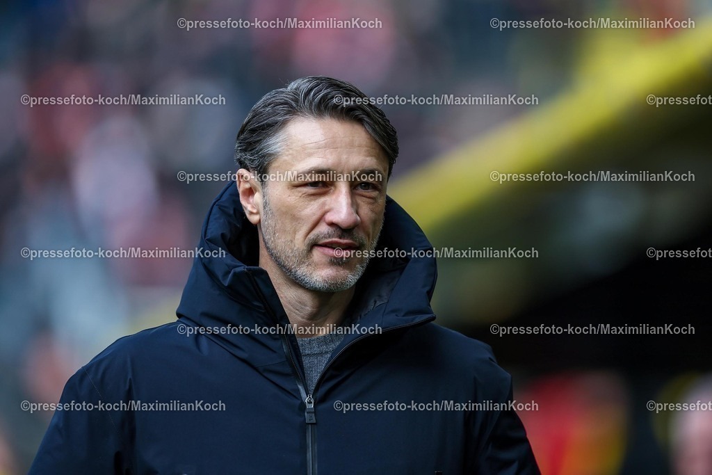 BVB08022502126 | 08.02.2025, Fußball, Borussia Dortmund - VfB Stuttgart, 1. Fußball Bundesliga, 21. Spieltag, Signal Iduna Park, Saison 2024 2025: Trainer Niko Kovac (Cheftrainer BVB) bei seinem Debut als Dortmund-TrainerDFB regulations prohibit any use of photographs as image sequences and or quasi-video.