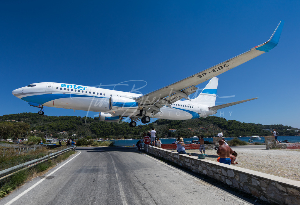 I11A0641 | Buy high-quality aviation and travel photography prints by professional photographer Timo Breidenstein. Authentic images, professionally printed, worldwide shipping. - Realisiert mit Pictrs.com