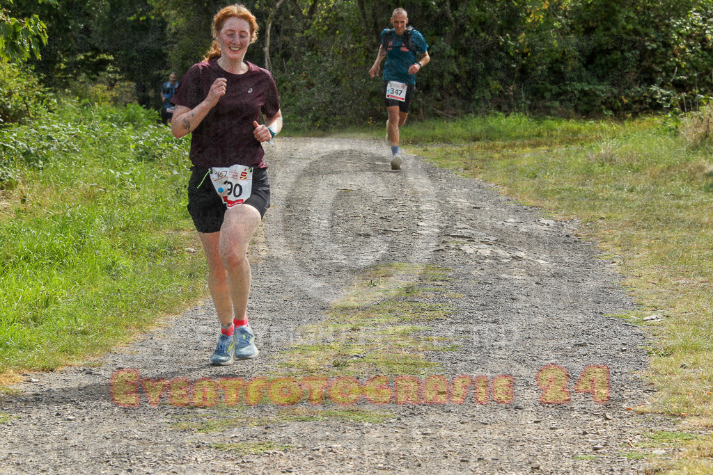 250830_1159_EV4_3758 | Sportfotografie im Rhein-Sieg Kreis, Köln, Bonn, NRW, Rheinland Pfalz, Hessen, etc. Unser Tätigkeitsfeld umfasst den Laufsport vom Volkslauf über den Marathon, Duathlon, Triathon bis zum Ultralauf wie Kölnpfad Ultra oder Schindertrail.