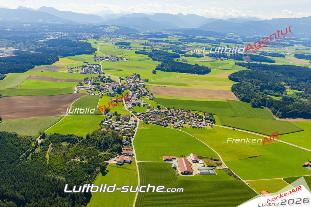 Luftaufnahme der Stadt Nußdorf - Die Luftaufnahme wurde 2025 vom UL-Flugzeug heraus erstellt ( keine Drohne ) - Hochauflösende Luftaufnahme - für professionelle Ausdrucke geeignet. Die Geschenkidee !Mit Lizenz und Bildrechte bestellbar
