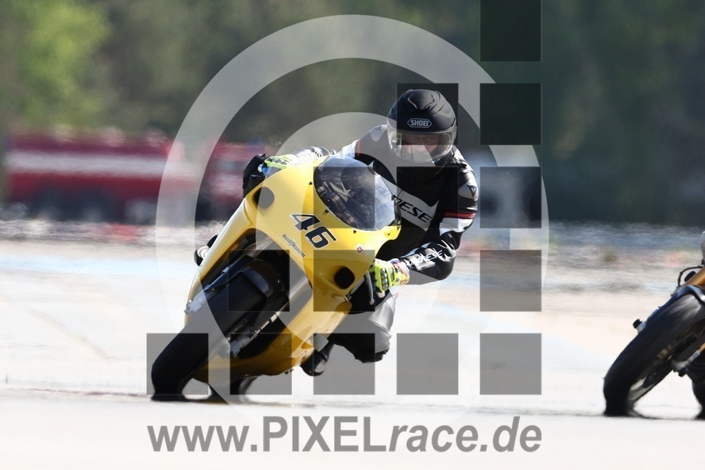 0046-20240509_03171 | Schöne Erinnerungen an spannende Momente - das festzuhalten ist unser Job. PIXELrace.de ist seit 2003 auf den Rennstrecken Europas unterwegs um die Action draußen beim Fahren und die wunderbare Stimmung imm Fahrerlager für euch einzufangen.