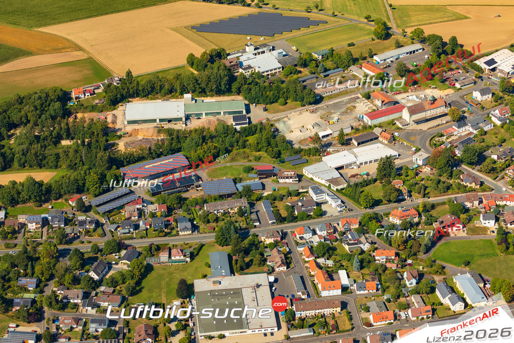 Luftaufnahme von  Thiersheim - Die Luftaufnahme wurde 2025 vom UL-Flugzeug heraus erstellt ( keine Drohne ) - Hochauflösende Luftaufnahme - für professionelle Ausdrucke geeignet. Die Geschenkidee !Mit Lizenz und Bildrechte bestellbar
