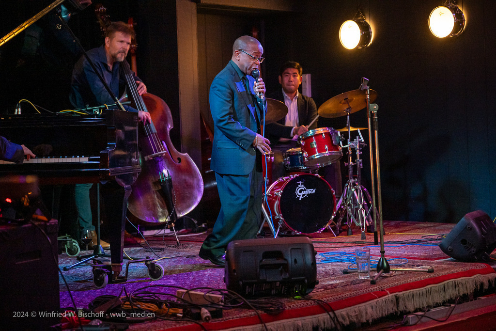 wwb-2411-0264 | <Fotografie> <Video> <Film> <Winfried Bischoff> - Realisiert mit Pictrs.com