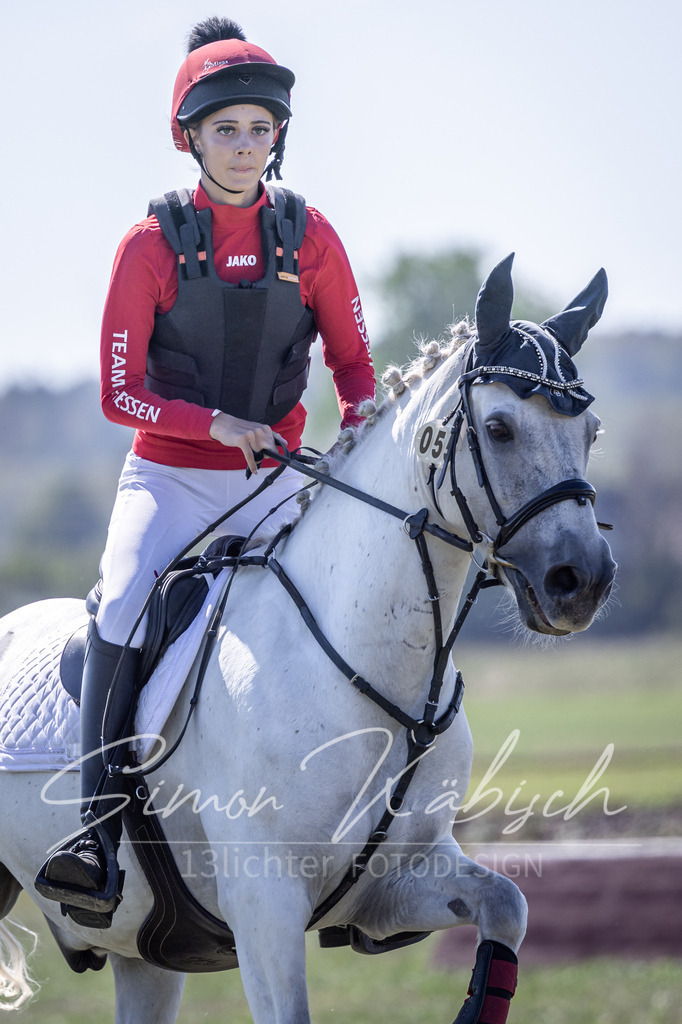 20260906-_3LI3047 | Tierfotografie Pferde, Hunde, Katzen, Haustiere.
Turnierfotografie Reitturniere, Reiten, Springreiten, Dressur in Hanau, dem Main-Kinzig-Kreis und dem Rhein-Main- Gebiet um Frankfurt