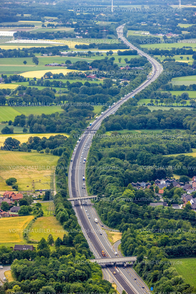 Dorsten220603158 | Luftbild, Baustelle auf der Autobahn A31 Anschlussstelle Dorsten, Östrich, Dorsten, Ruhrgebiet, Nordrhein-Westfalen, Deutschland