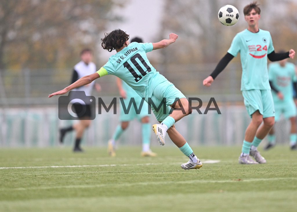 Fussball I Herren I Saison 2025-2026 I Bundesliga I 6. Spieltag I Eintracht Frankfurt - FC Bayern München  | MWMARA - Realisiert mit Pictrs.com