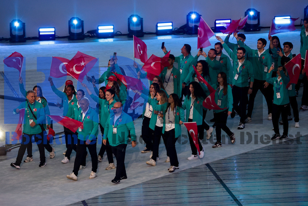 SES_TTGOPC20250716-135 | bond - Realisiert mit Pictrs.com