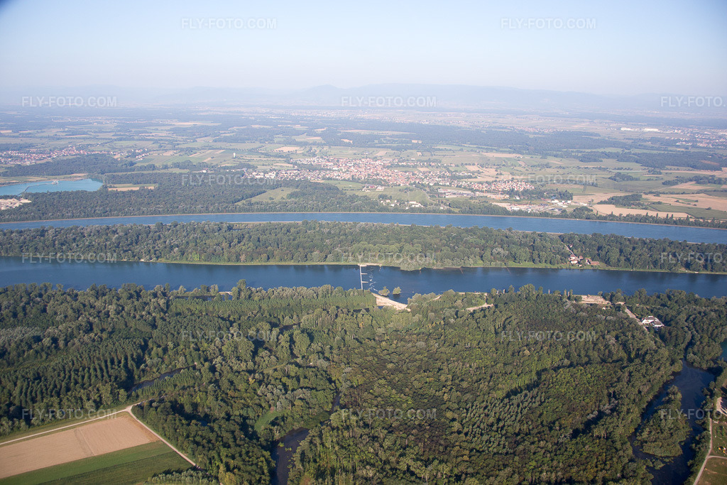 Aerial view: View of the town in Gerstheim in the state Bas-Rhin, France.Photo: IMG_093219.jpg taken on 08/16/2016 by Werner Riehm/FLY-FOTO.comResolution of the original: 5472 x 3648 px