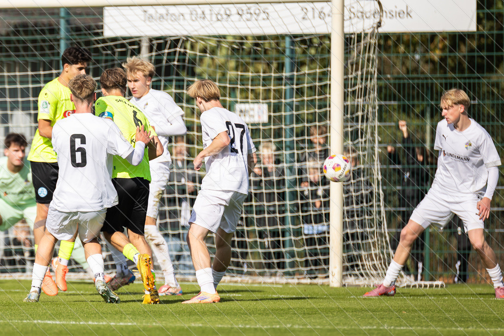 20251003_Picselweb-Fotografie_1R3_0672 | DFB Pokal 2. Runde, JFV A/O/B/H/H - SV Stuttgarter Kickers, Foto: Jörg Struwe - picselweb.de - Realisiert mit Pictrs.com