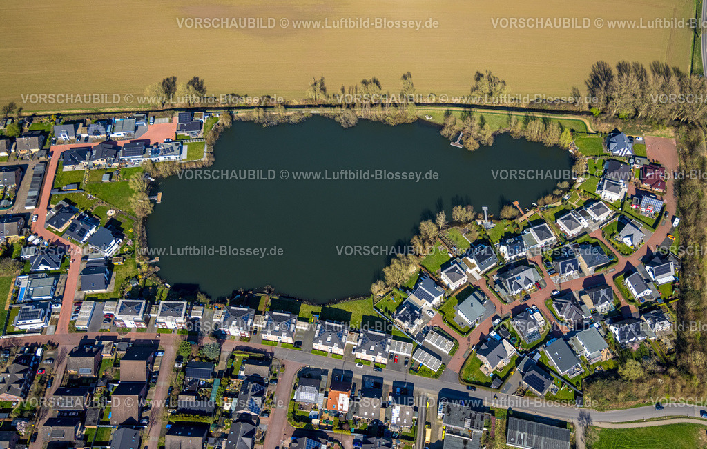 Rees240312701 | Luftbild, Nasse Loch See und Neubau Einfamilienhäuser Wohngebiet Am See, Rees, Nordrhein-Westfalen, Deutschland