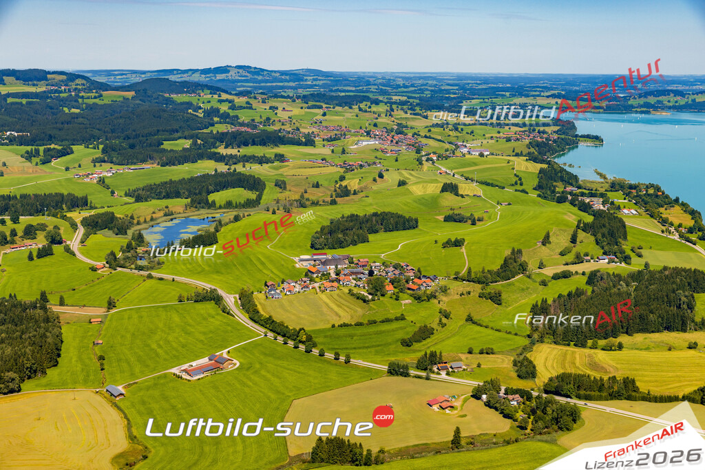 Schöne Luftaufnahme als Geschenk in Eschach Füssen - Die Luftbildaufnahme wurde 2025 vom UL-Flugzeug heraus erstellt ( keine Drohne ) - Hochauflösende Luftaufnahme -Nicht vergleichbar mit Google Maps oder Satelittenbilder- Die Geschenkidee !Mit Lizenz und Bildrechte bestellbar