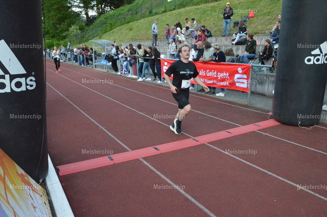 19-35-18_ | Meisterchip Fotoshop - Realisiert mit Pictrs.com