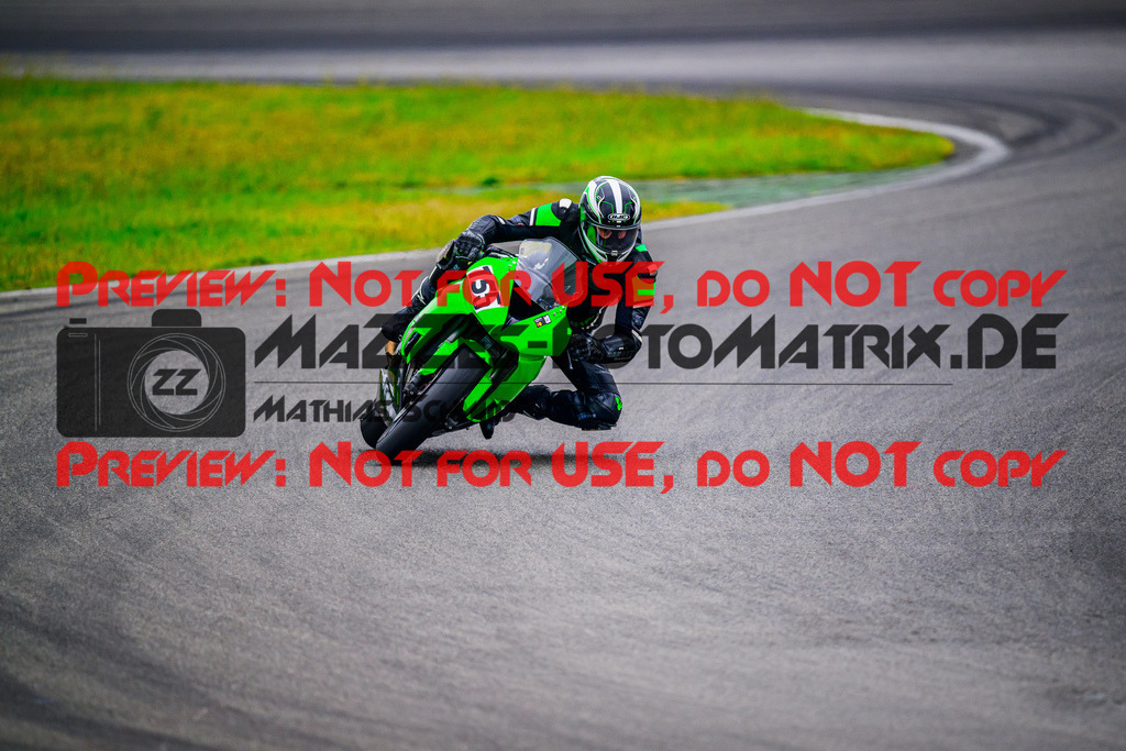 MaZZes_FotoMatrix_240614_6007705_2603 | WEISS